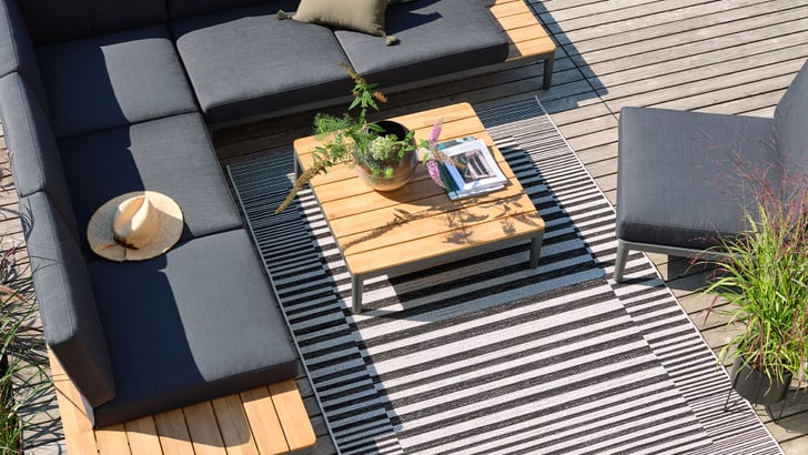 8 tapis extérieur pour une terrasse ou un balcon plus chaleureux - Le  Parisien