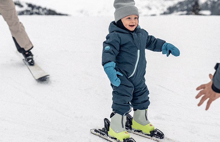 Kind auf Skier